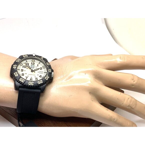 Luminox Men's Watch X2.2055 Sea Lion Navy Seal Swiss Quartz Black Rubber 44mm - Picture 5 of 14